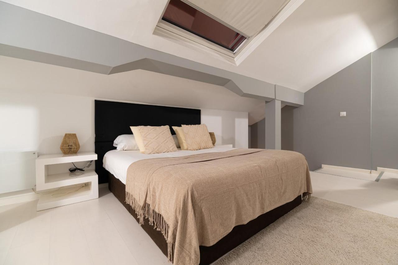 Apartment Elegante Atico Duplex *